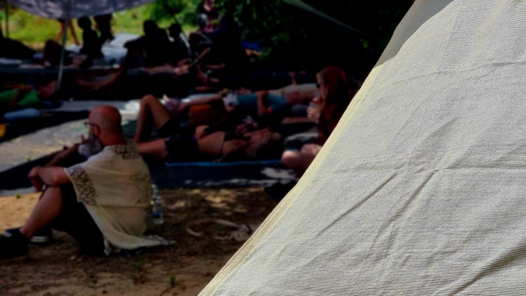 Csoportos meditáció és mélyrelaxáció szabadtéren